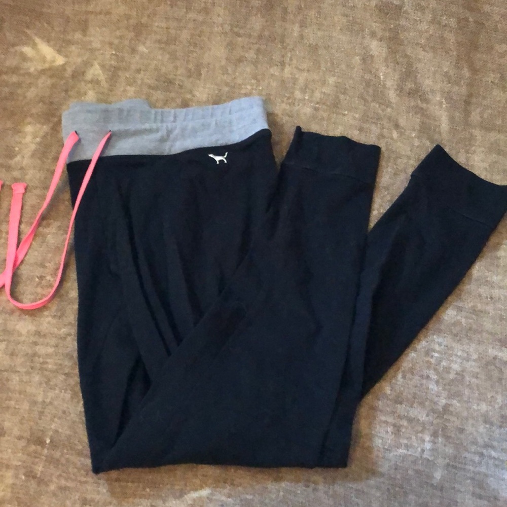 PINK Victoria’s Secret Leggings